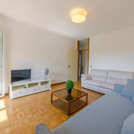 Altido Apt Suitable For Families Up To 8, With Parking Сестри-Леванте