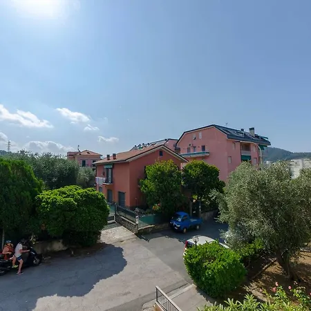 Altido Apt Suitable For Families Up To 8, With Parking Apartment Sestri Levante
